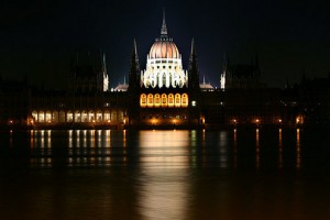 Hungarian Parliament during flood of 2013,Yellow Zebra Budapest Tours,Absolute Budapest tours,guided tours,Segway Budapest, Segway tours Budapest,Hungary,Budapest,Budapest Bike Tour,Budapest walking tours, tourism Budapest,Budapest sightseeing,Budapest,Budapest food,Hungarian tourism