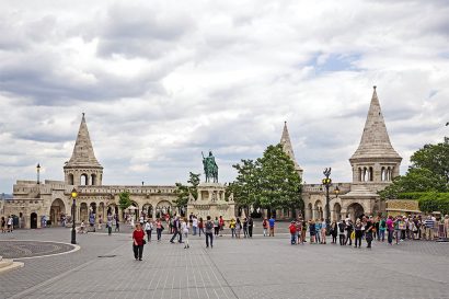 Private Buda Castle Walk with Cafe Stop, Absolute Tours Budapest,Buda castle, Budapest walking tour,guided tours in Budapest